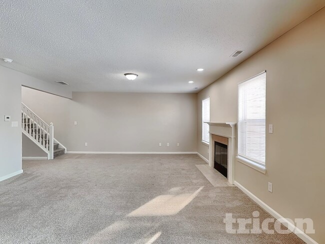 Photo - 676 Blue Meadow Dr