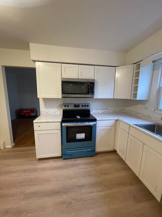 308 Ainsworth St Apartments Unit 1 Linden, NJ