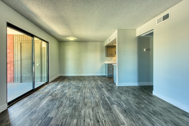 Tela Verde Apartment Homes