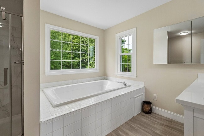 Photo - Beautifully updated and spacious 5-bedroom, 3.5-bath home for rent in the heart of Woodbridge