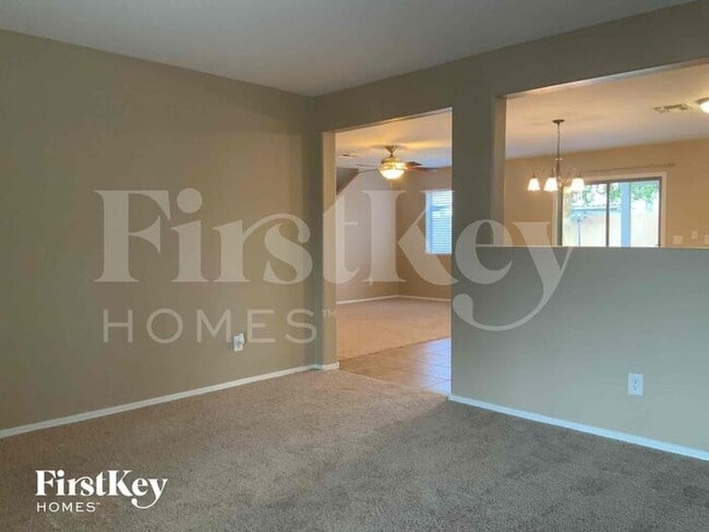 Photo - 39485 N Dusty Dr