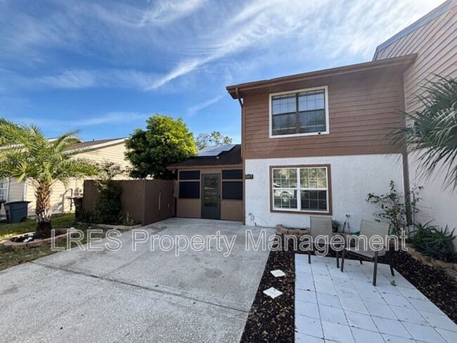 Photo - 517 Carambola Ave