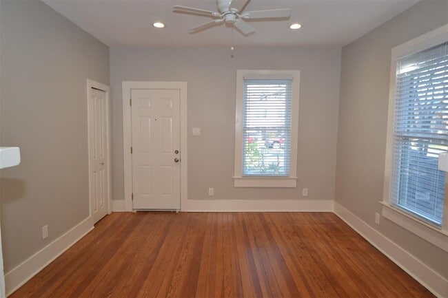 Photo - 7602 Blessing Ave