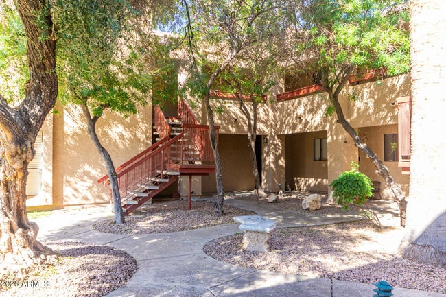 Building Photo - 3131 W Cochise Dr Unit 208