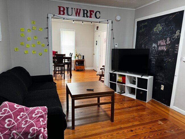 Photo - 7 Walnut St