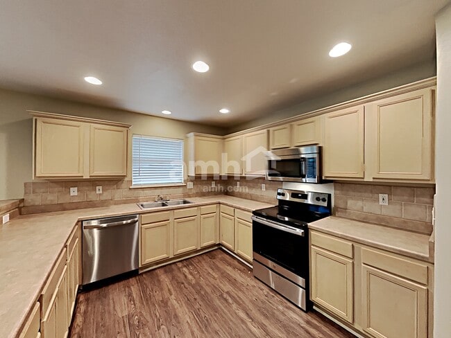 Photo - 4124 Wensledale Dr