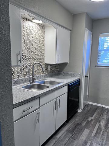 Photo - 10749 E NW Hwy