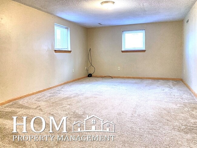 Photo - 108.5 Rogers St