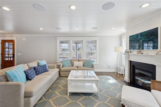 Photo - 67 Caswell St