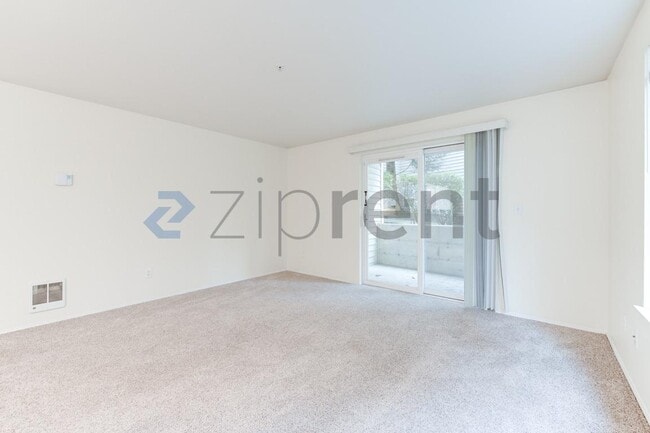 Photo - 1674 118th Ave SE