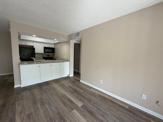 Photo - 766 NW Fork Rd Unidad 766