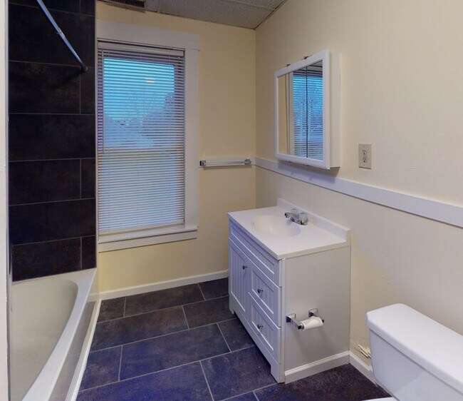 Photo - 19 Studley Ave Unit 2