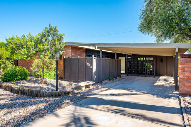 Building Photo - 2649 N 68th St Rental