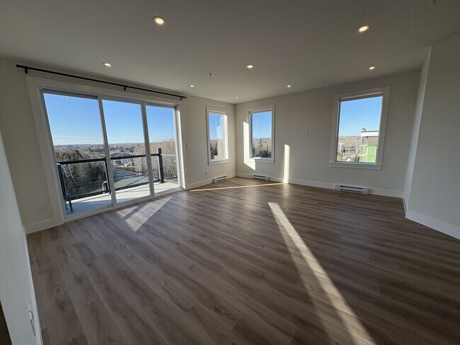1035 Melanson Rd Unité 405