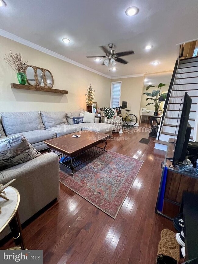 Building Photo - 2441 S Philip St