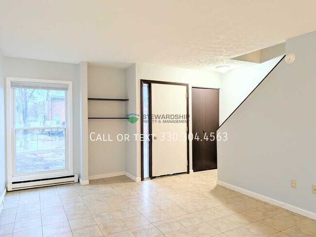 Photo - 311 Engadine Ct Unidad D8