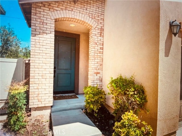 Photo - 767 Huron Pl