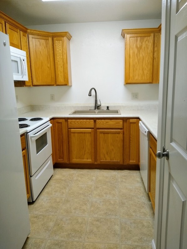 1582 Westbury Way Unit C