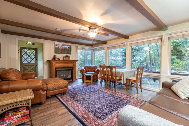 Building Photo - 6805 S Maxfield Dr Unit SI ID1597572P