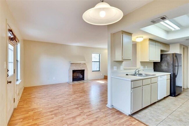 Photo - 8806 Springmail Cir