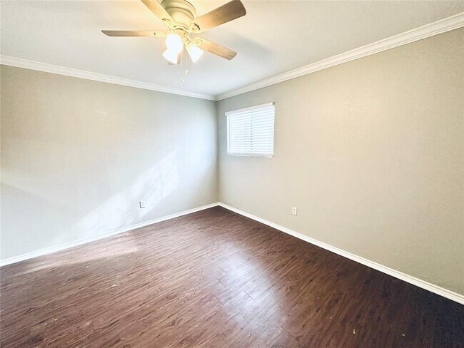 Photo - 805 S Center St Unidad 108