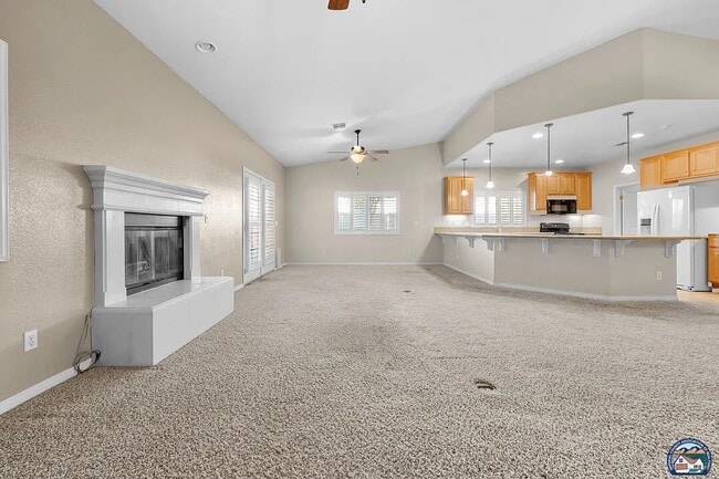 2751 Sandalwood Dr