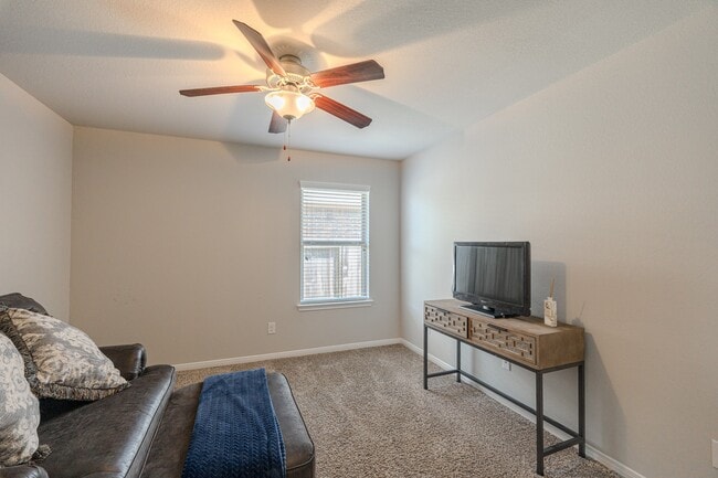 Building Photo - 14207 Irvine Rnch Trl