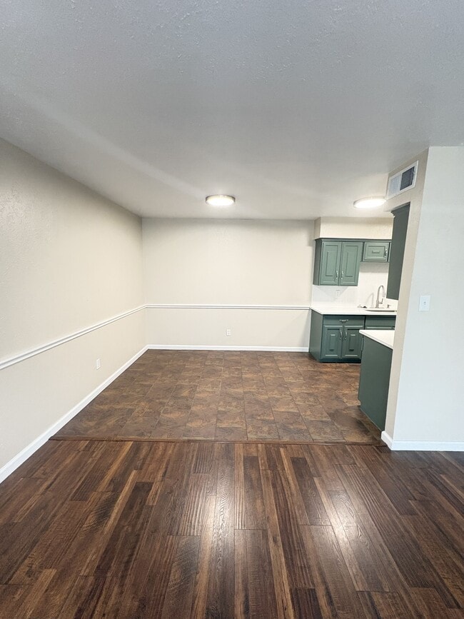 Photo - 2622 Custer Pkwy