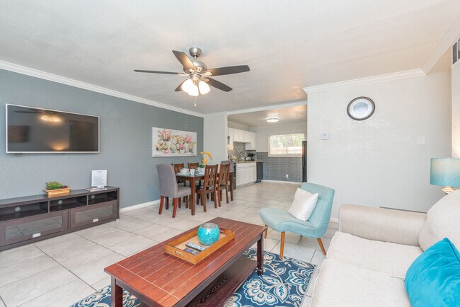 Photo - 219 Andrews St Unit 9