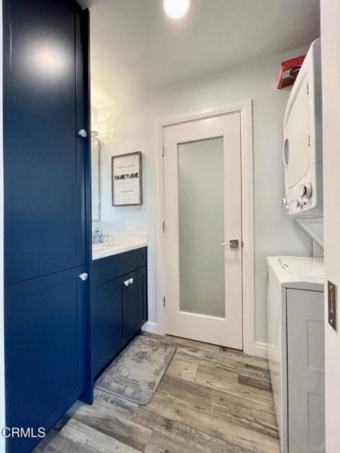 Photo - 343 E Surfside Dr