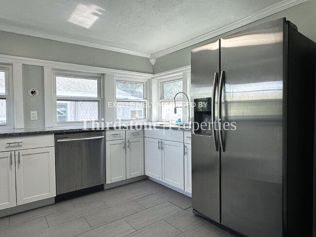 Photo - 1520 Donald St Unit 3