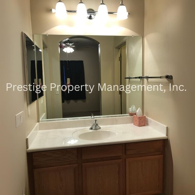 Photo - Super Cute 2Bd/2Ba Green Valley Home!!