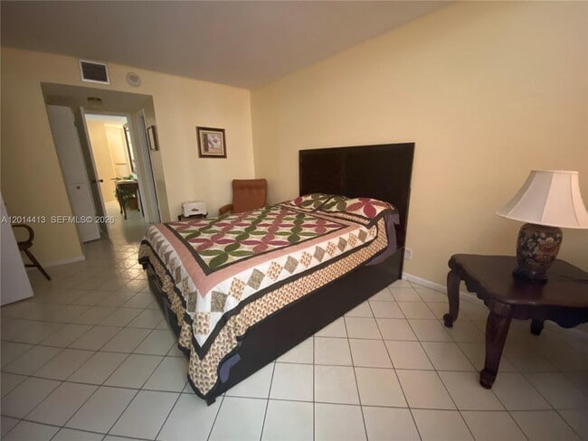 Photo - 1817 S Ocean Dr Unit 225