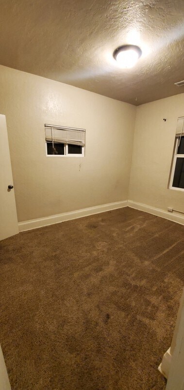 Photo - 1175 S 300 E