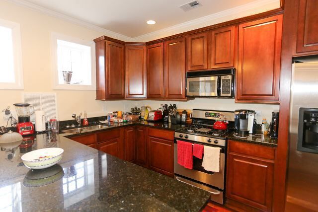 Photo - 4325 N Ashland Ave Unit A09W