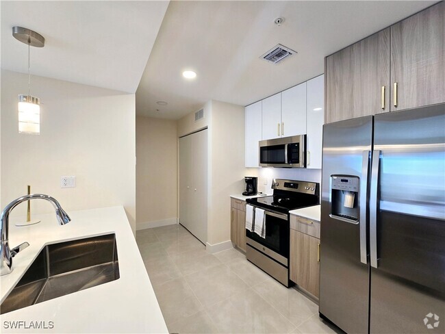 Building Photo - 26600 Rosewood Pointe Dr Unit 306 Rental