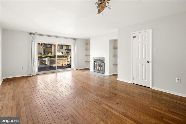 Photo - 60 Hampshire Dr