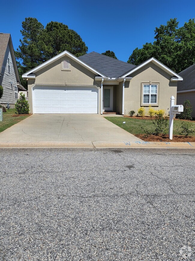 Building Photo - 739 Bradford Ln Rental