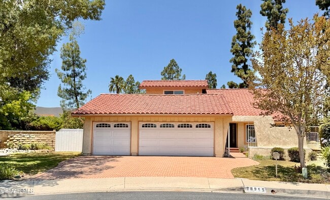 Photo - 28955 Marlies St