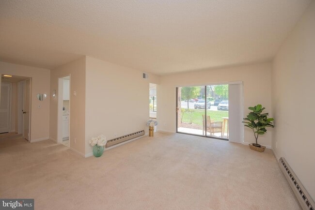 Photo - 15310-89-1B Beaverbrook Ct Unit 89-1B