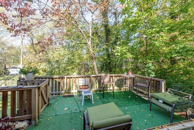 Photo - 112 Bob Wilson Pl