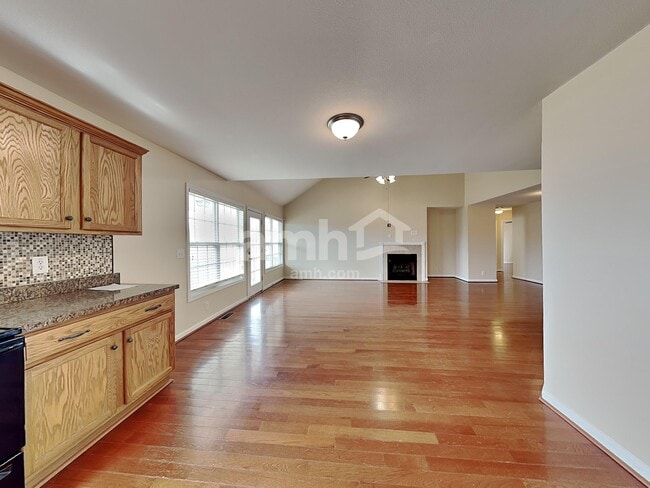 Photo - 3784 Cindy Jo Dr N