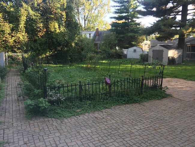 Photo - 3 Bed, 1 Bath- Ranch, Liverpool-Galeville