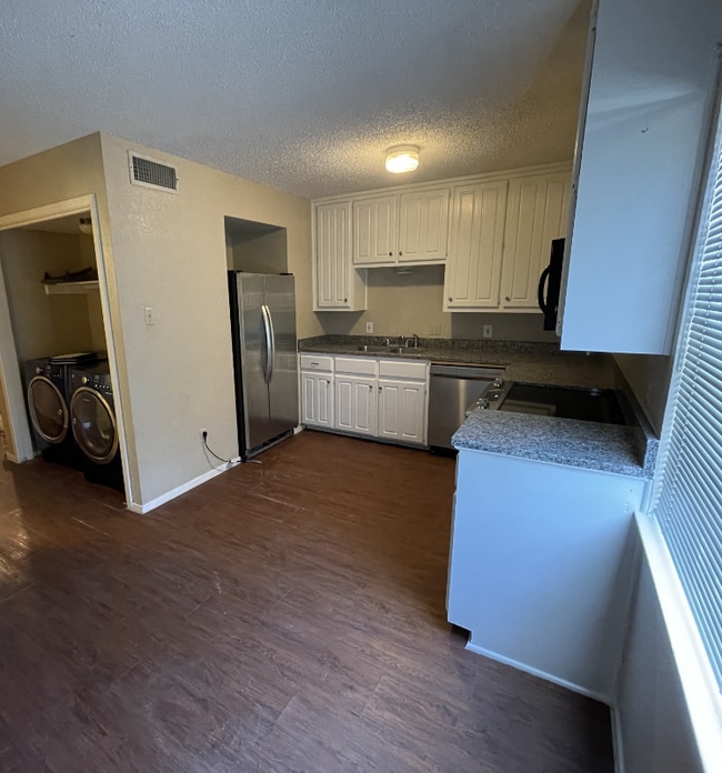 Photo - 1226 Baylor Ave Unit 121