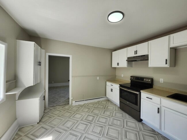 Photo - 306 Prince St Unit 3