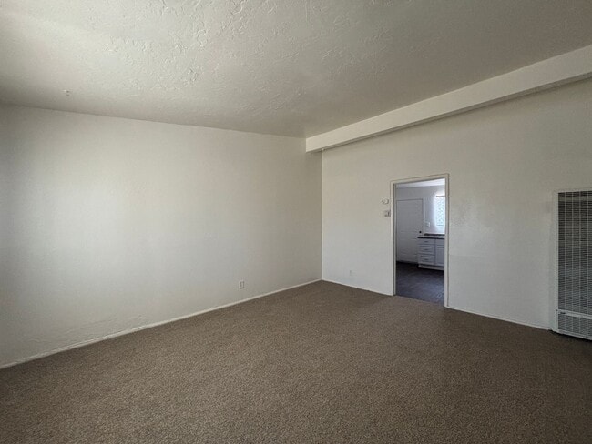45503 Cedar Ave