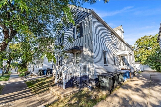 Building Photo - 2115 Dowd Ave Unit 1 Rental
