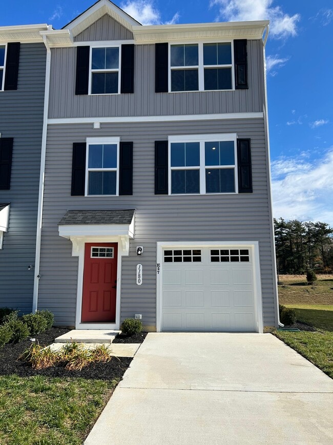 Photo - 1180 W Walnut Rd