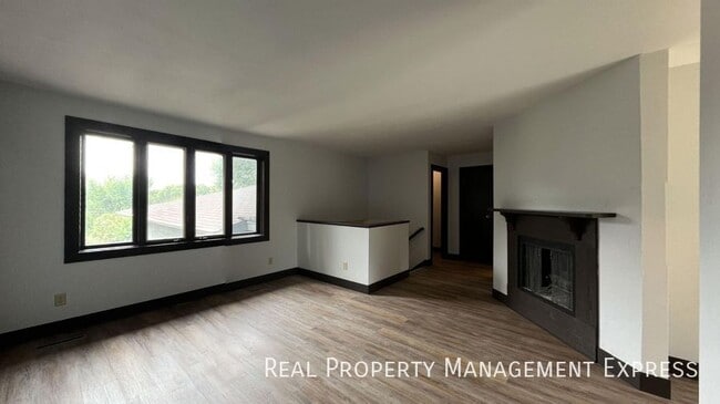 Photo - Amazing 3 Bedroom 2.5 Bath duplex with attached garage and fenced yard!