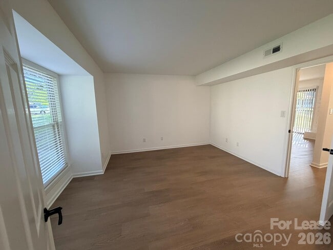 Photo - 11048 Cedar View Rd.